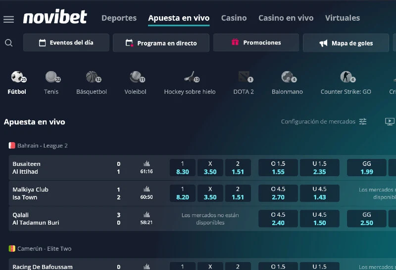 Panel de apuestas en directo con un menú lateral de deportes y una lista de eventos en curso.